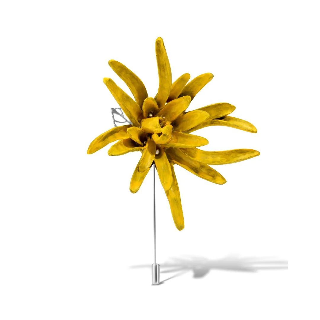YELLOW CHRYSANTHEMUM